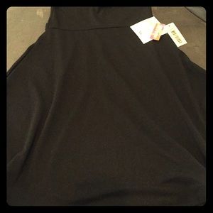 ❌Sold❌ NWT Solid Black LuLaRoe Azure Skirt 🖤